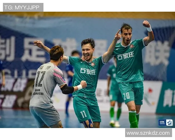 上海篮球队强势领跑锦标赛积分榜总分达到86分展现冠军实力 上海篮球队强势领跑锦标赛积分榜总分达到86分展现冠军实力