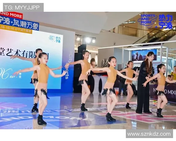 时尚运动风潮足球明星服套装男士专属打造尽显魅力与活力